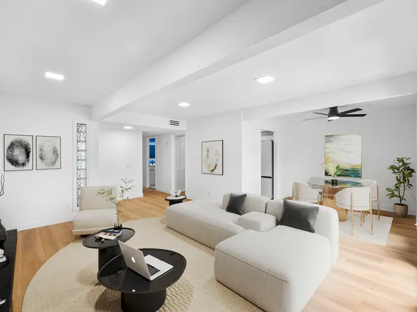 421 E Balboa Blvd, Newport Beach, CA 92661