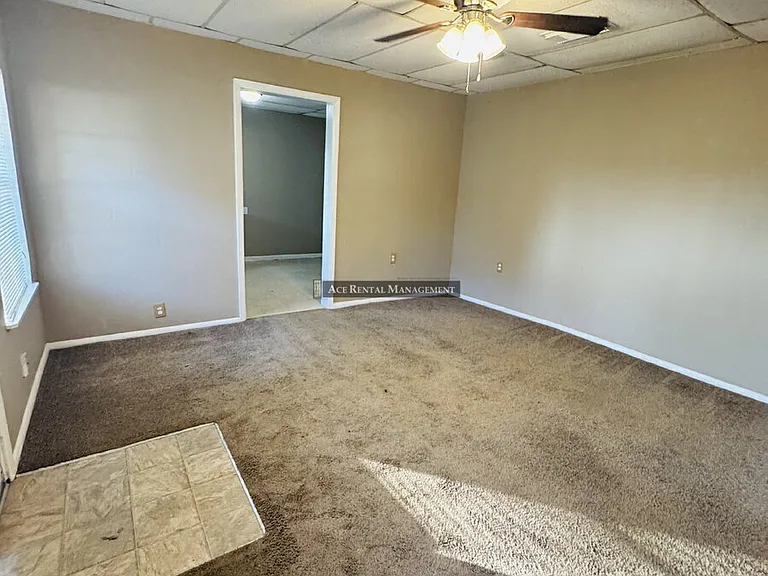 1122 Dallas St #2 — Photo 3