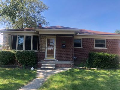 27301 Princeton St, Saint Clair Shores, MI, 48081