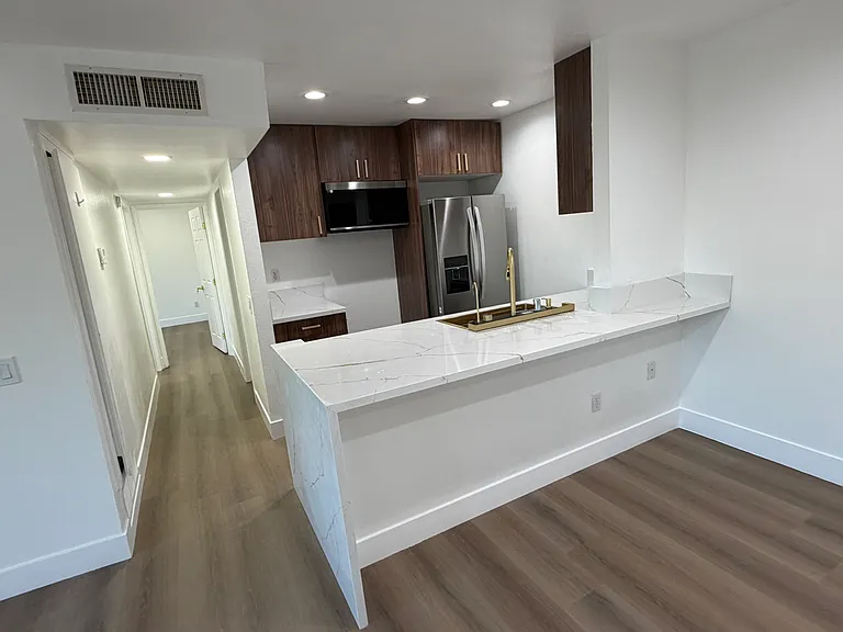 10331 Lindley Ave #209 — Photo 13