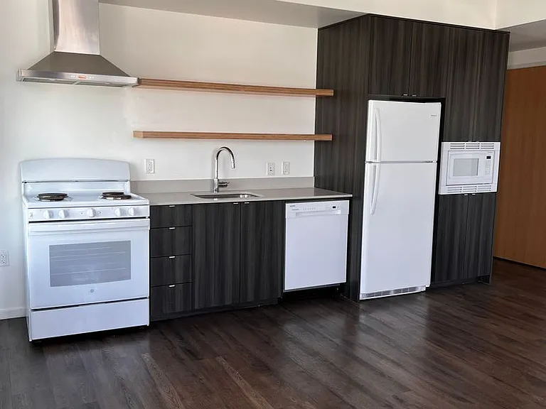 515 NE Holladay St — Photo 22