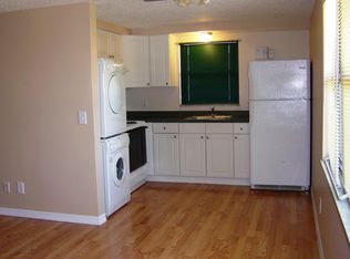 203 Shore T Rd #B, Nokomis, FL 34275