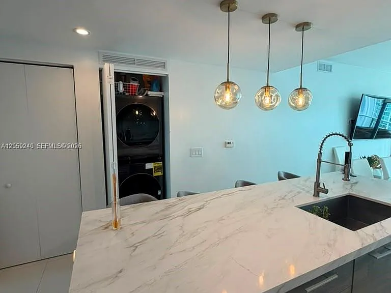 650 NE 32nd St #3405 — Photo 2