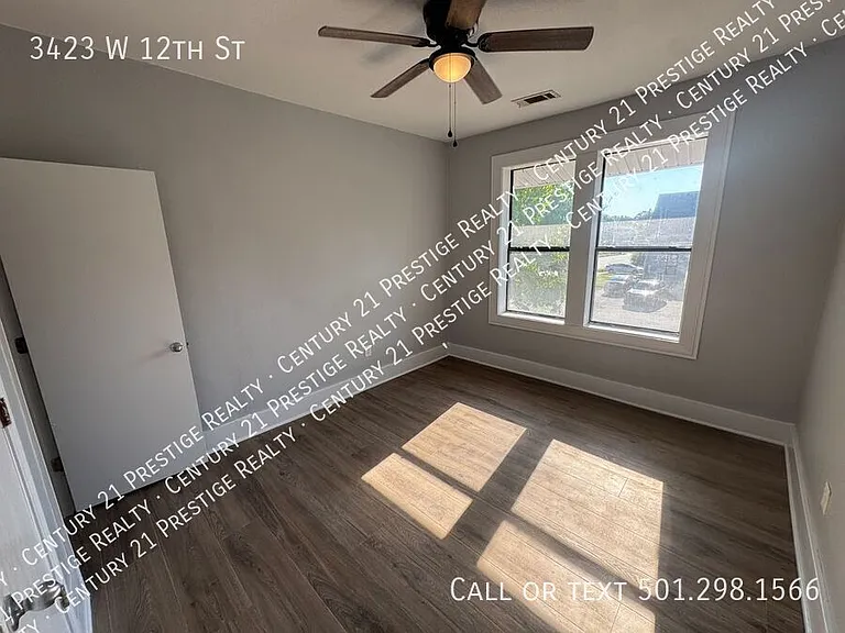 3423 W 12th St #A — Photo 8