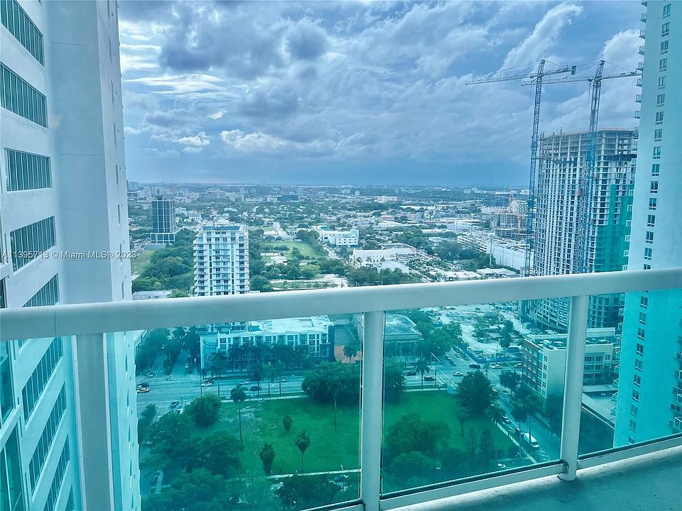 1st image of 1800 N Bayshore Dr APT 3202