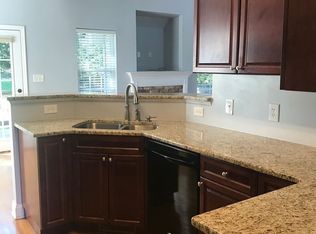 1895 Lynmore Dr, Sherrills Ford, NC 28673