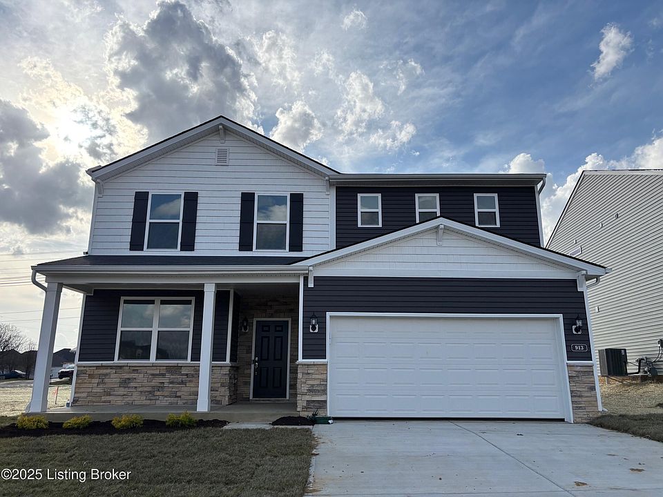 1st image of 913 Triplett Cir
