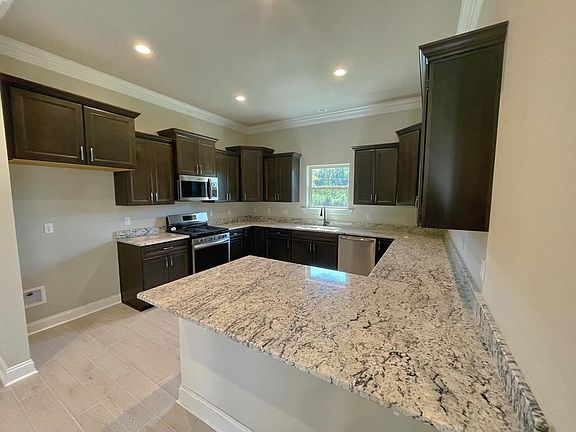 3rd image of 267 Owl Dr