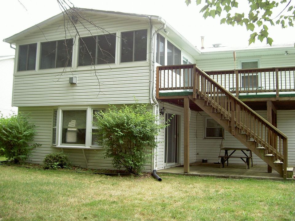 exterior rear view