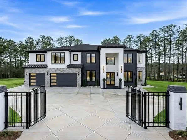 2724 Talley Ln, Buford, GA 30519