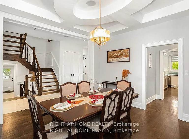 1220 Meredith Ave — Photo 8