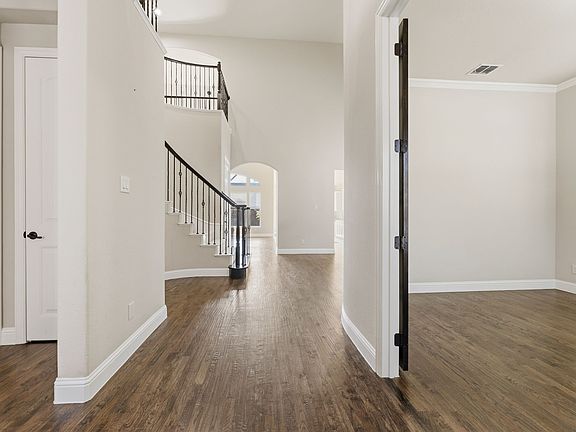 2nd image of 4405 Jubilee Dr