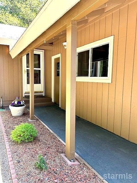 2nd image of 1143 Julie Ln