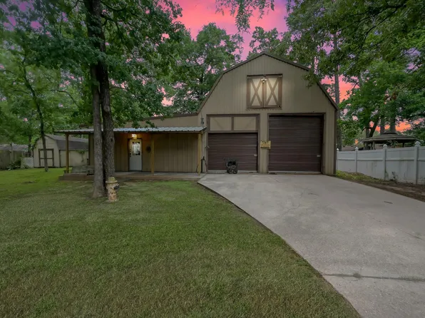 403 Spring Woods Dr, Spring, TX 77386