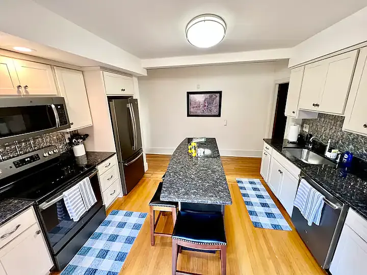 179 Caroline St #A — Photo 6
