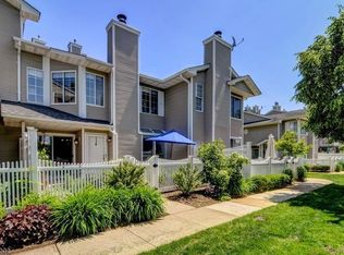 75 Ashley Ct, Bedminster, NJ 07921