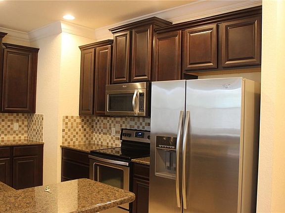 4th image of 8466 Kelsall Dr