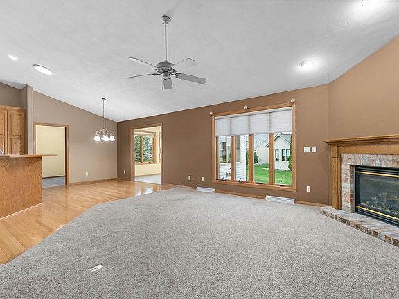 5th image of 525 Wayfarer Ct