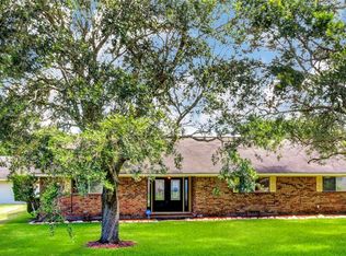 6107 Manry Ave, Brookside Village, TX 77581