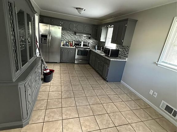 5th image of 2638 Idlewild Blvd NE