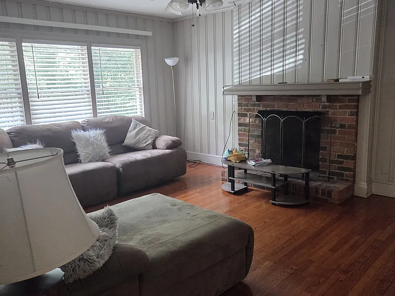 919 SE Greenville Blvd — Photo 8