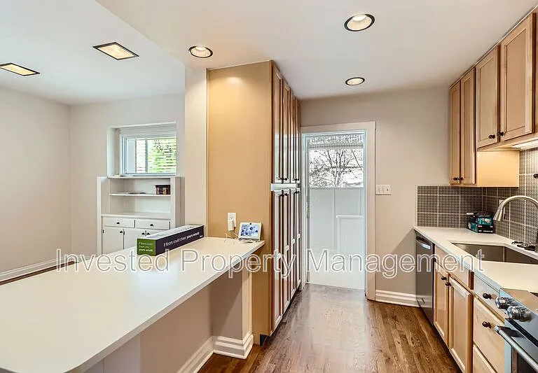 525 N Gilpin St — Photo 10