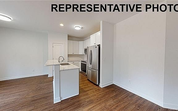 4th image of 1412 Beechwood Dr