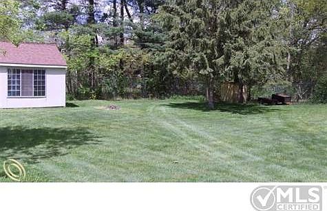 Total of 3 Storage Sheds.jpg