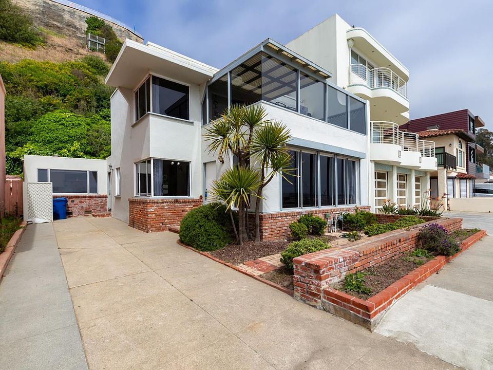 1st image of 407 Beach Dr