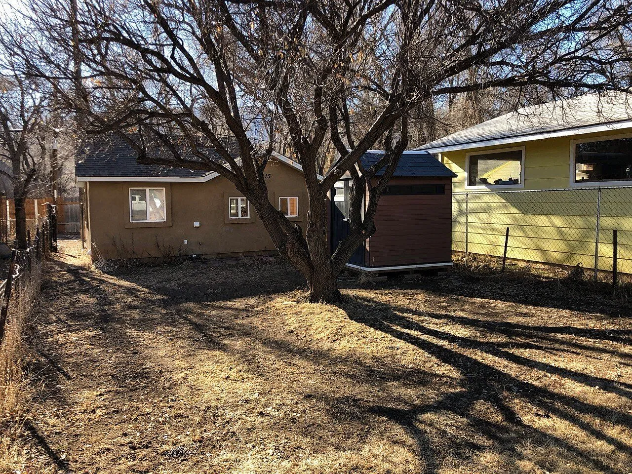 Charming 1 Bd Westside House With In-Unit Laundry! — Photo 4