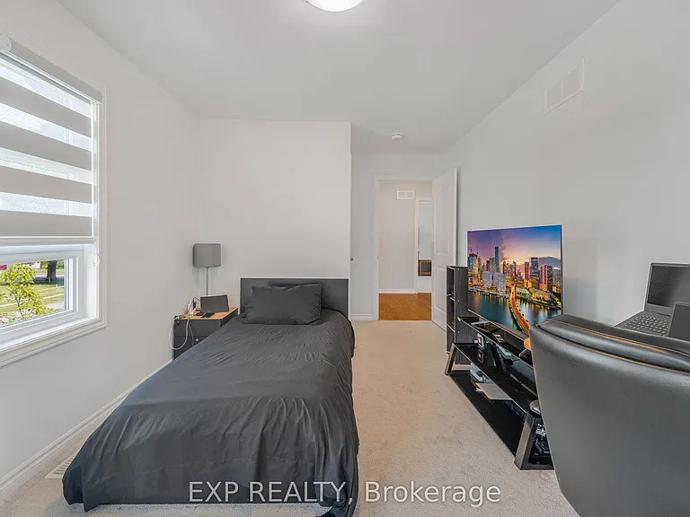 5672 Dorchester Rd #28 — Photo 25