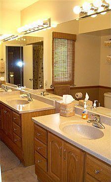 1st image of 1850 Breezewood Dr