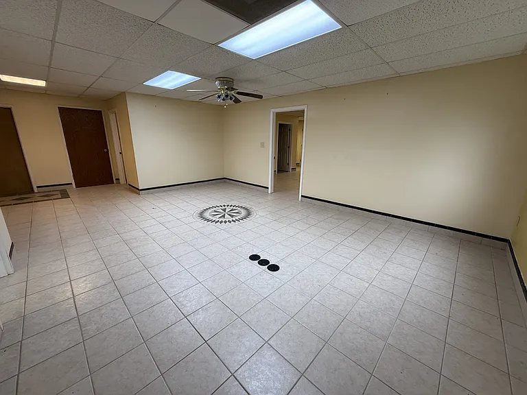 1230 Woodland Dr #115 — Photo 11