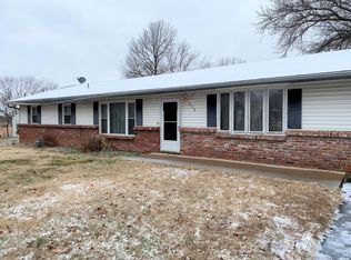 929 Summit Dr, Joplin, MO 64801