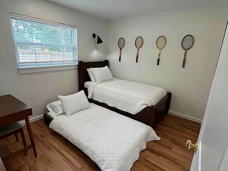1130 Wade St NE #A — Photo 9