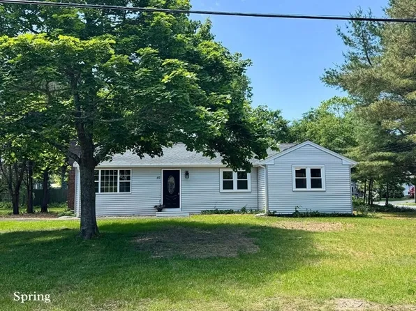 49 Hazelmoor Rd, South Yarmouth, MA 02664