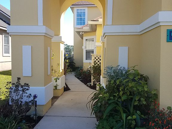 Walk way to front door