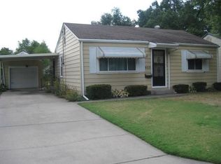 822 N Farmer Ave, Springfield, MO 65802