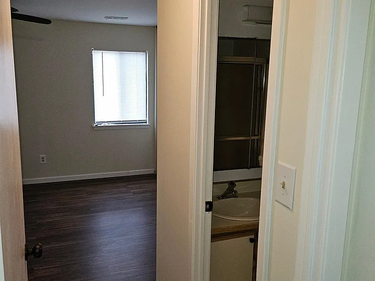 1710 Tracey St #B — Photo 14