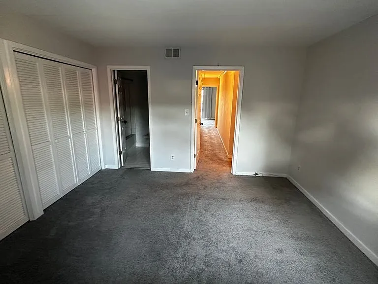 90 Helmsman Way #204B — Photo 10