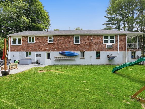 3rd image of 38 Peter Rd