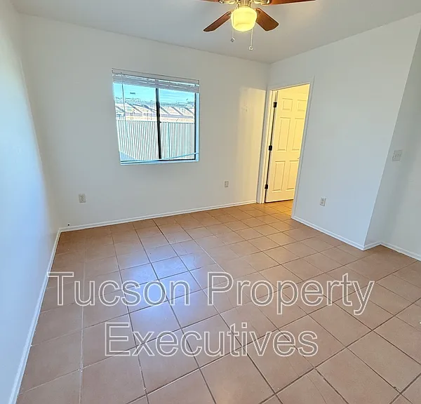 440 E 23rd St #1 — Photo 12