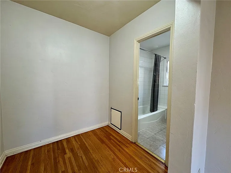 697 Mira Monte Pl #E — Photo 4