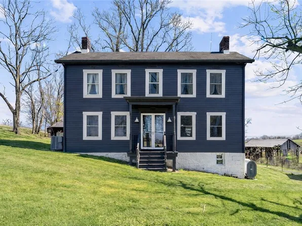 580 Green Valley Rd, Eighty Four, PA 15330
