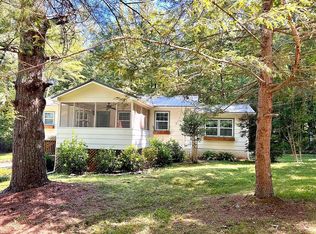 2020 Walnut St, Signal Mountain, TN 37377