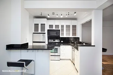 80 Park Avenue, #4H