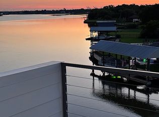 41 Cmdr Runco Ln, Seabrook, TX 77586