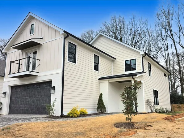 113 Market Bay Ct, Simpsonville, SC 29681