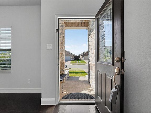 5th image of 779 Cascade Ln