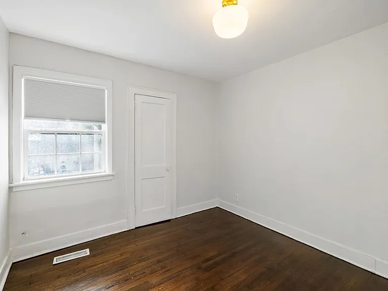 2679 Olympia Ave — Photo 15